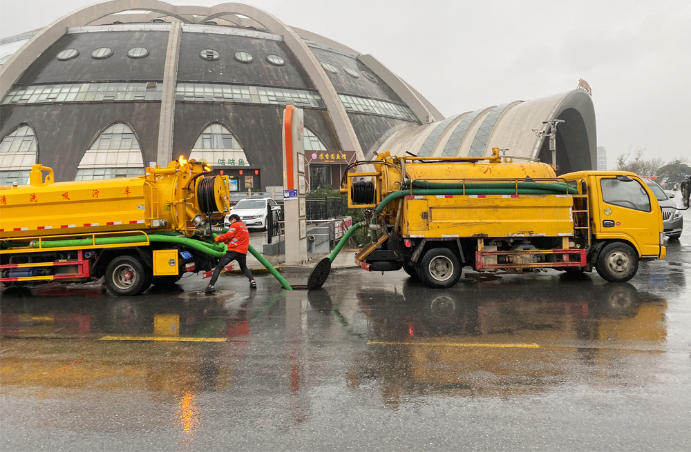 271下坝村商场管道清淤